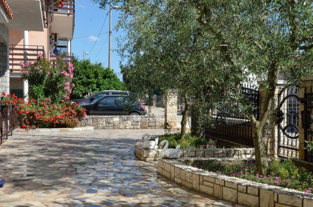 Apartments Ruza Umag Exteriér fotografie